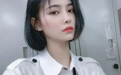 火车上顶着妈妈下面好热好紧